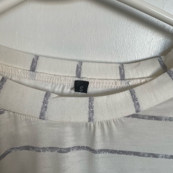 Lightweight Striped Crewneck Top - Size S - Picture 6 of 12